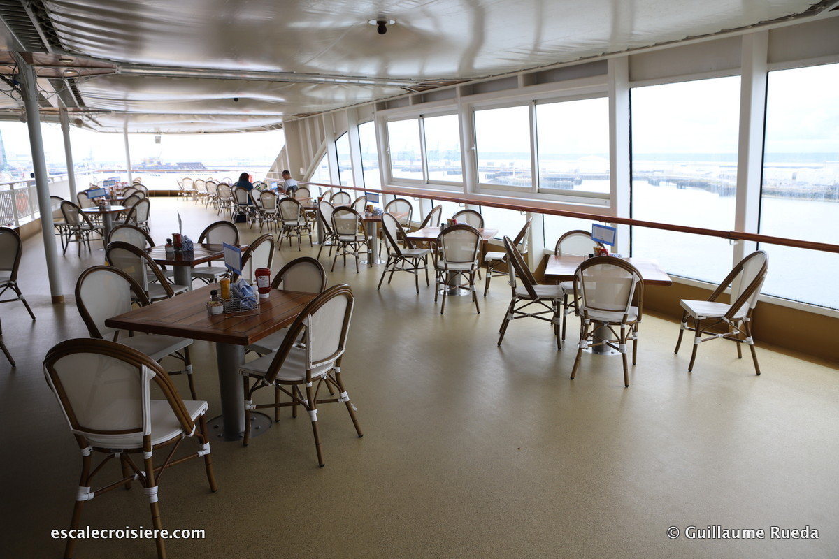 Norwegian Spirit - Raffles Court