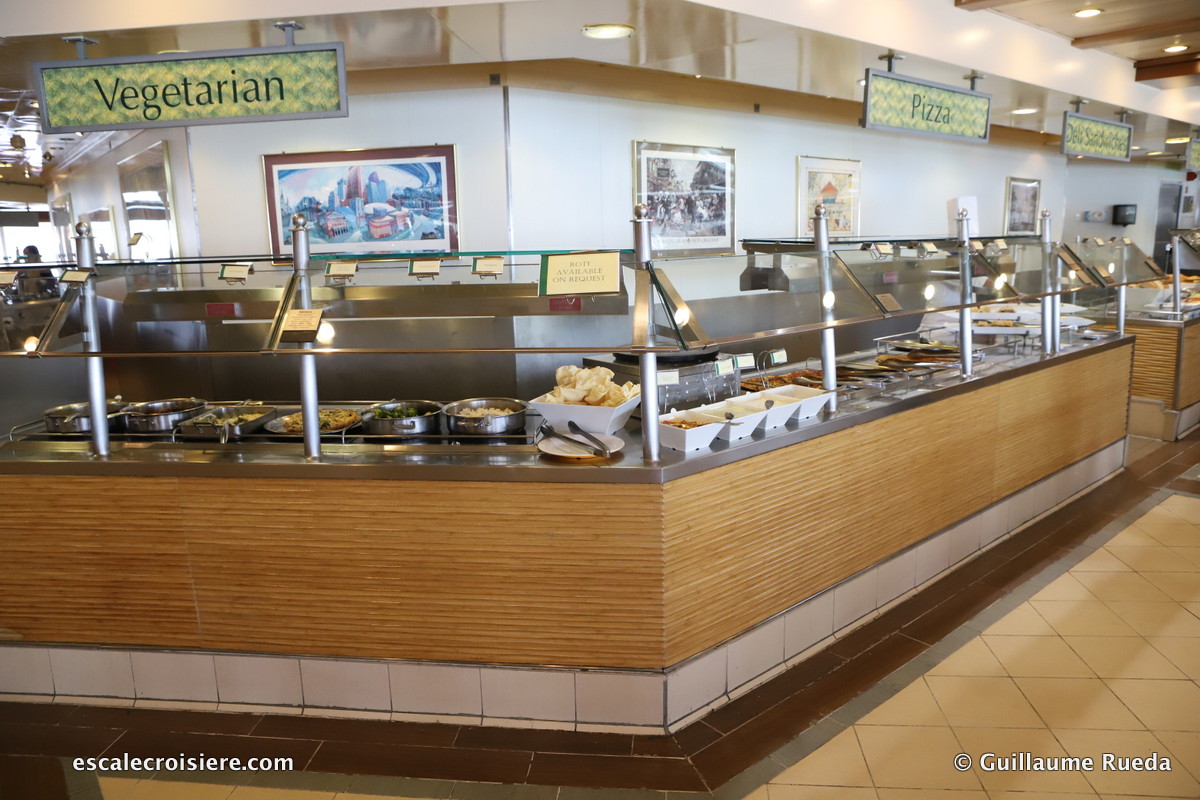 Norwegian Spirit - Raffles Court