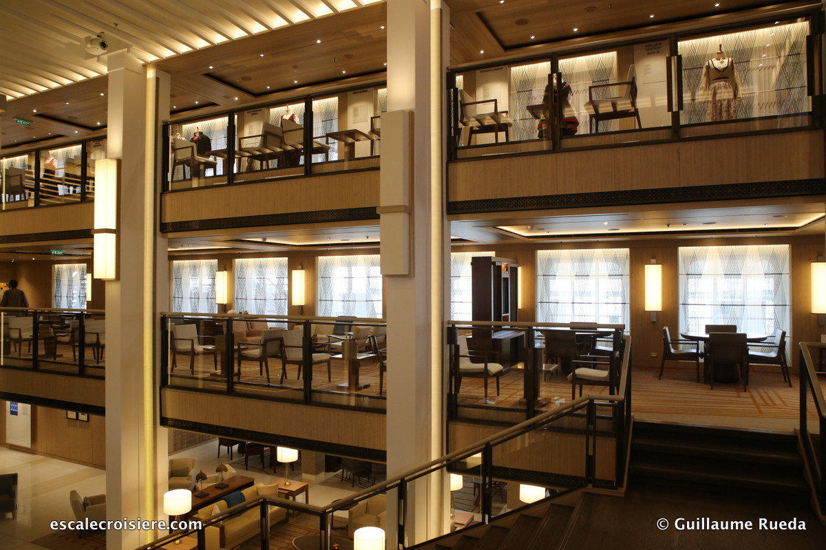 Viking Jupiter - Atrium