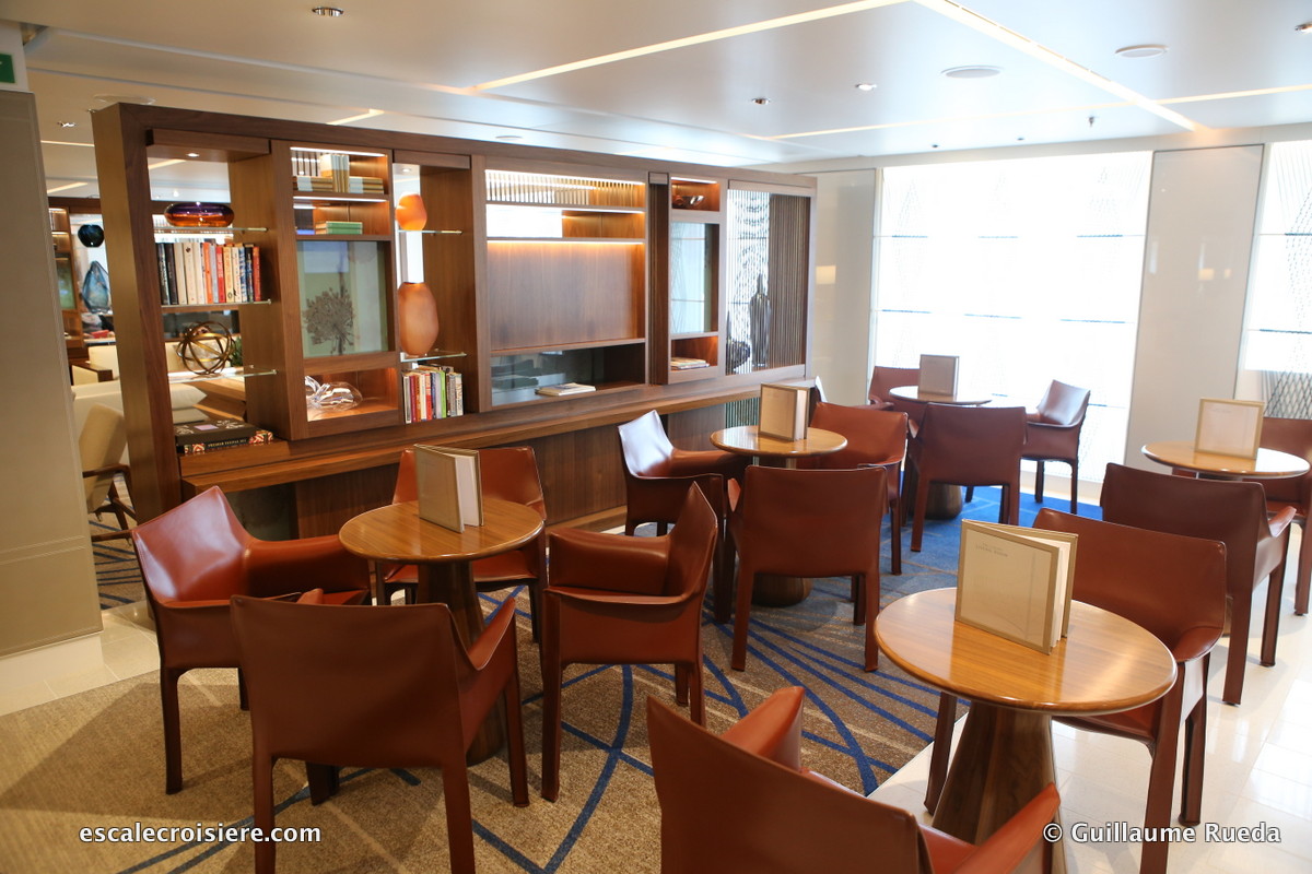 Viking Jupiter - Atrium