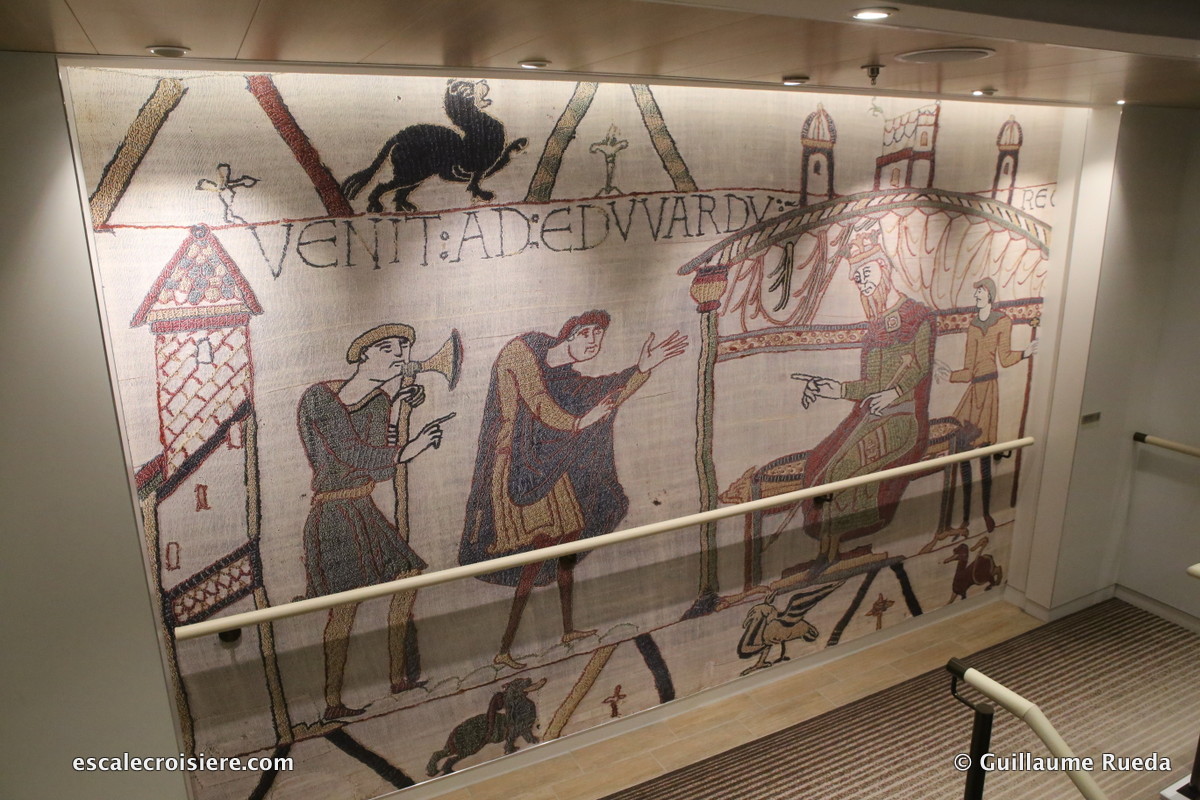 Viking Jupiter - Couloir tapisserie Bayeux