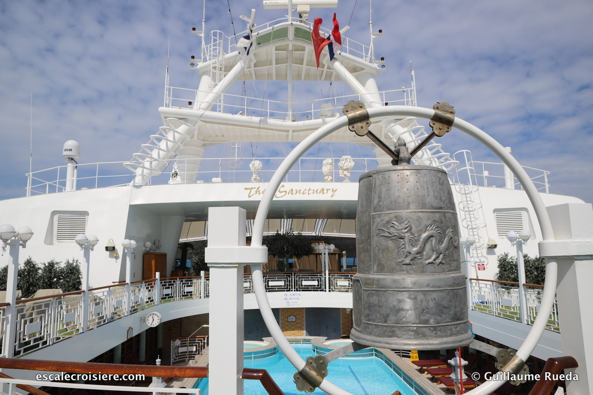Crown Princess - Piscine du Sanctuary