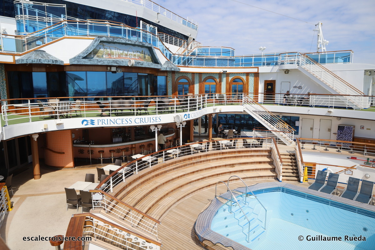 Crown Princess - Piscine Terrace pool