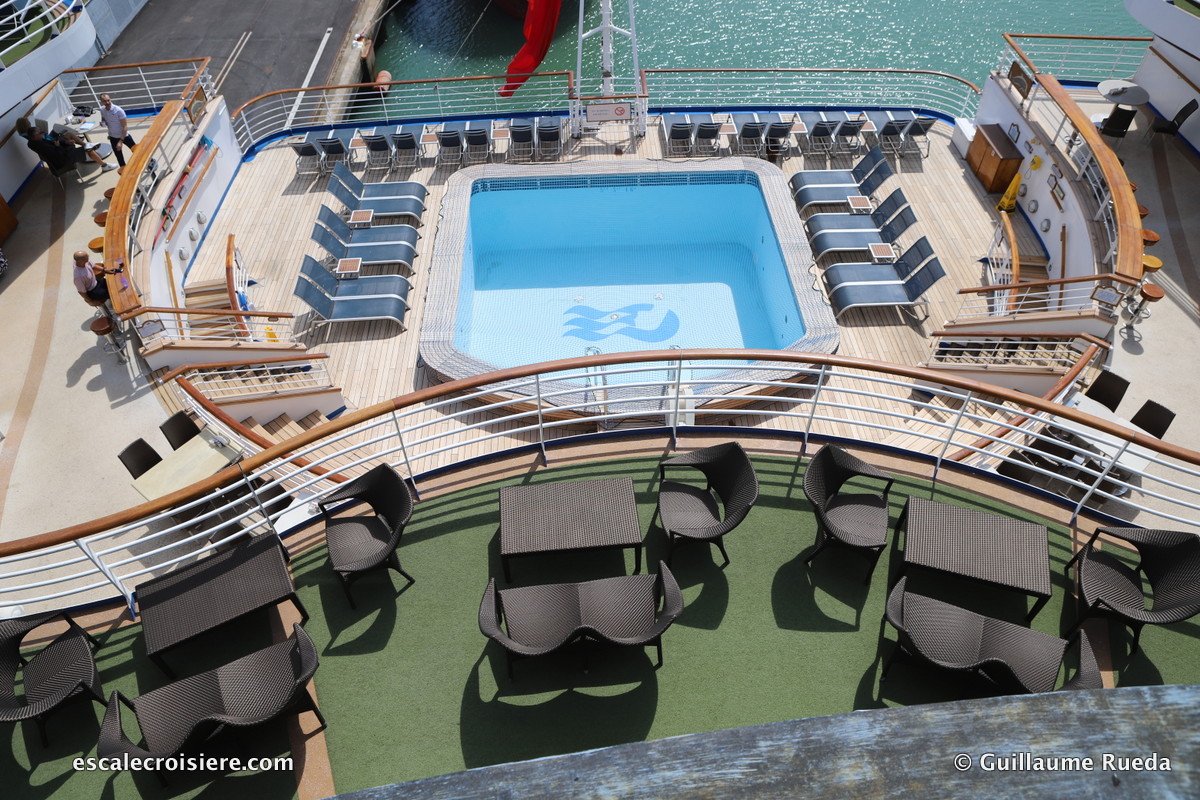 Crown Princess - Piscine Terrace pool