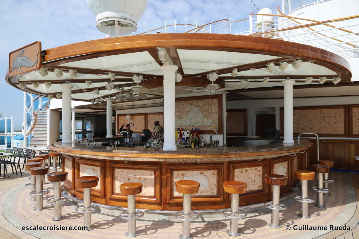 Crown Princess - Tradewinds bar