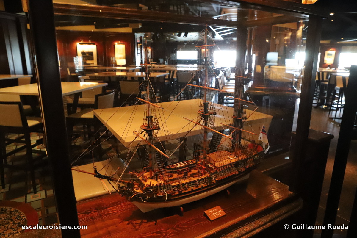 Crown Princess - Wheelhouse bar