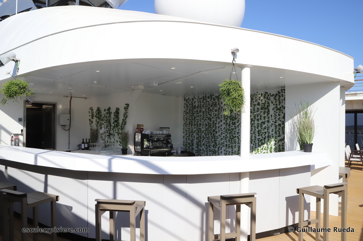 Bar Piscine - World Explorer - Quark