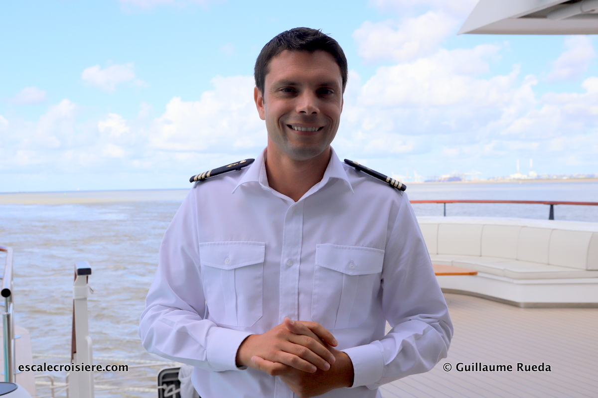 Dumont D'Urville - Commandant Florian Richard