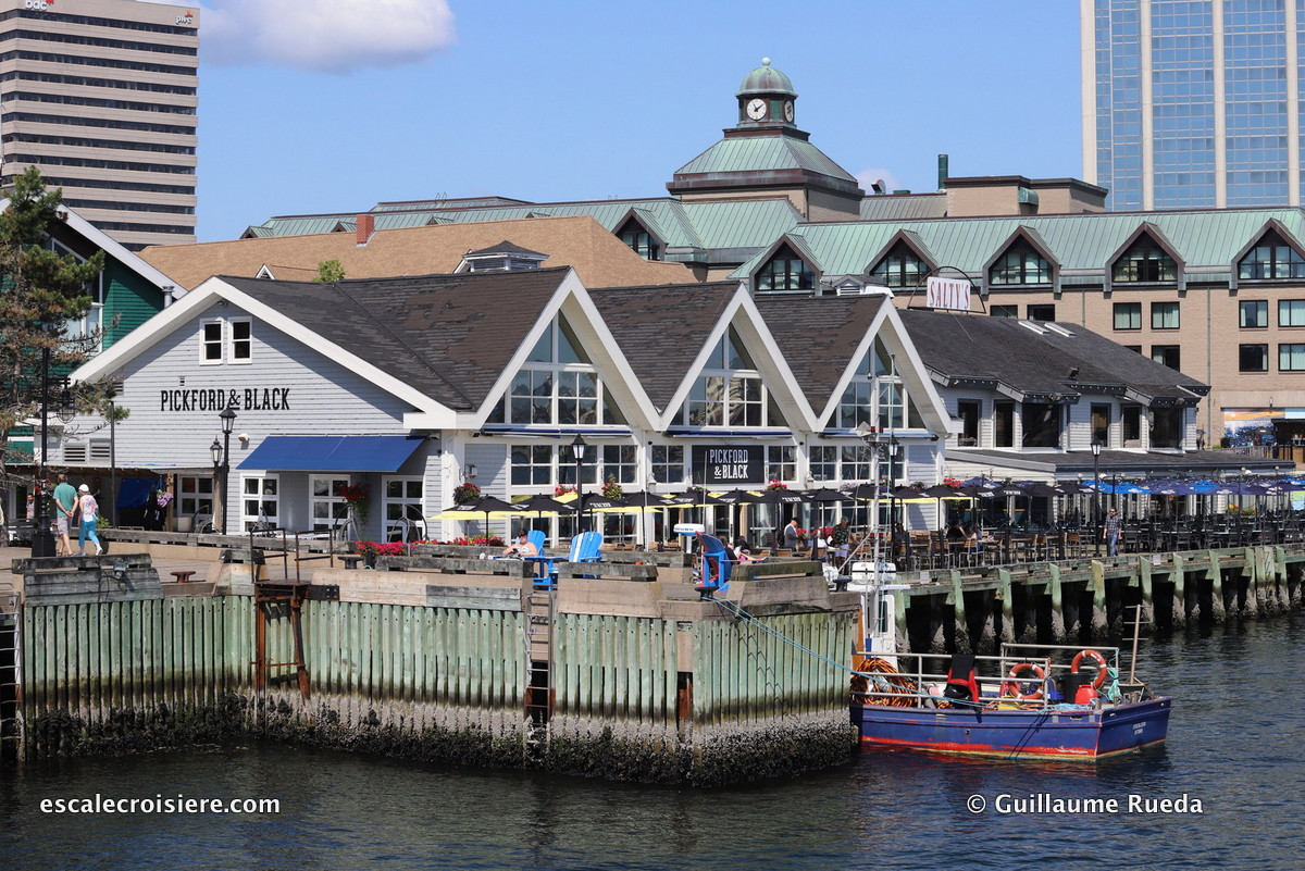 Escale à Halifax