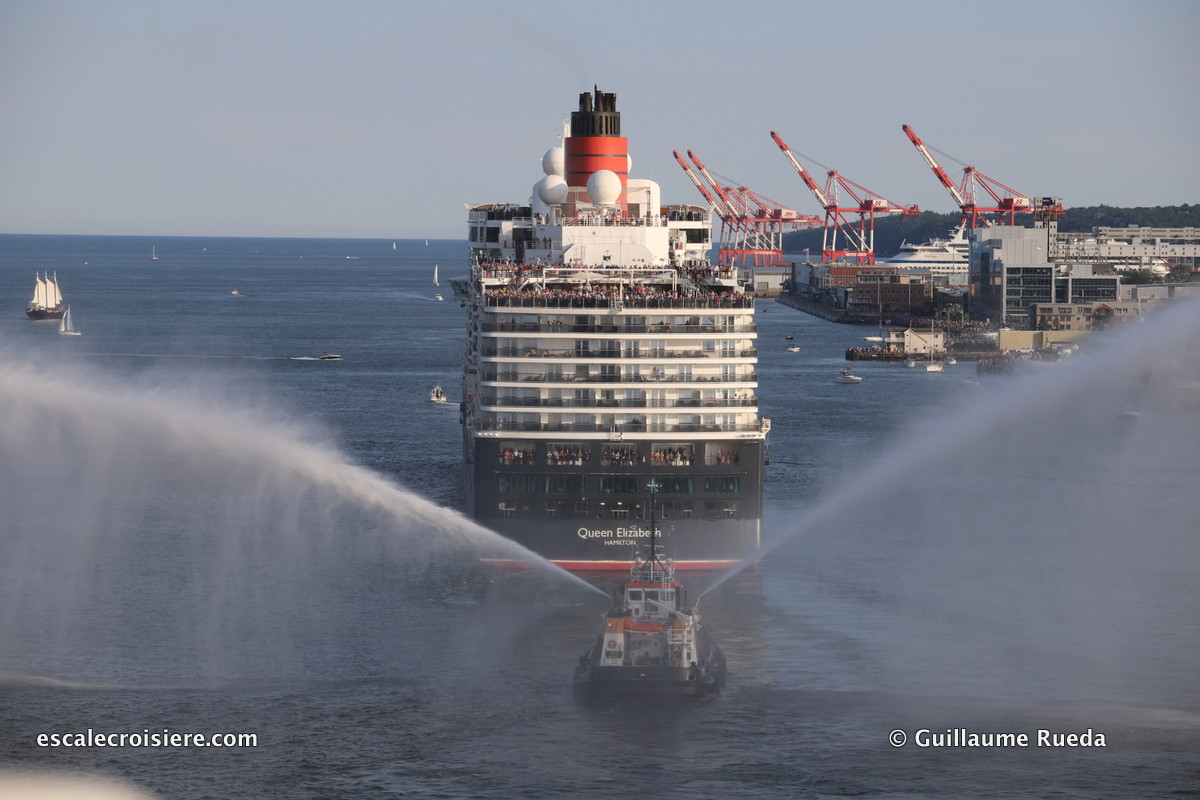 2019-07-26_Parade Queen Mary 2 - Queen Elizabeth Halifax