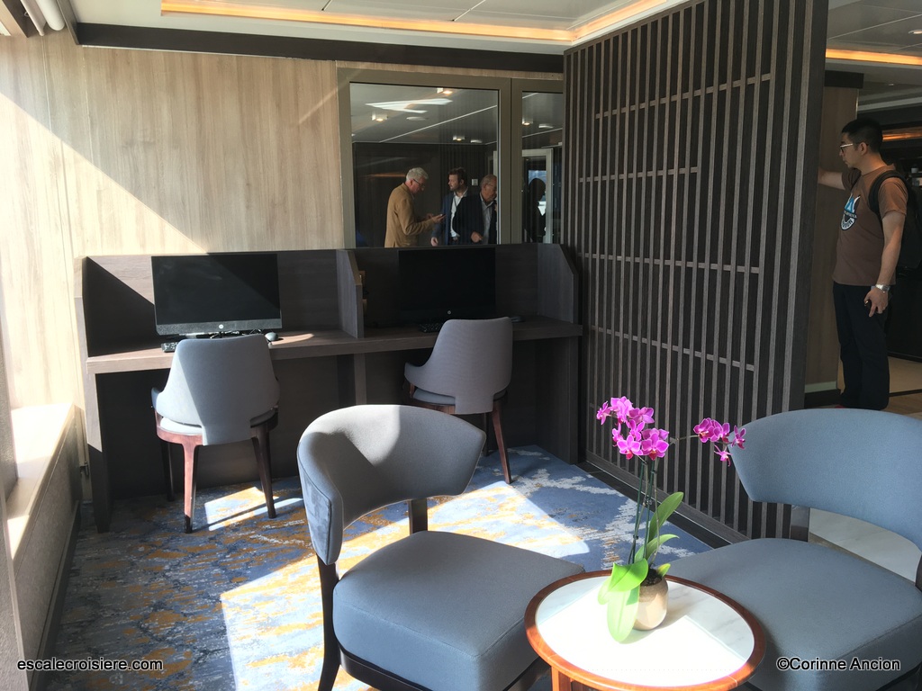 Espace Internet - World Explorer - Quark (1)