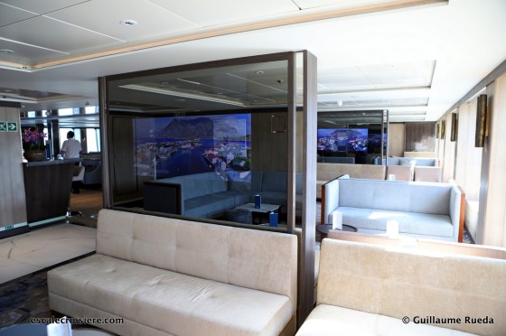 Explorer Lounge - World Explorer - Quark