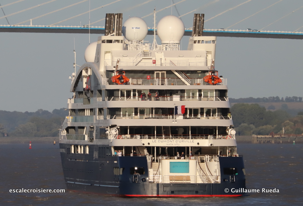 Le Dumont D'Urville