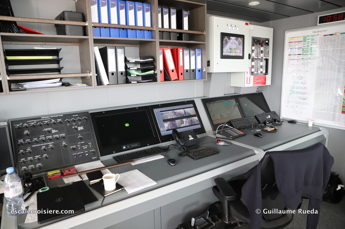 Le Dumont D'Urville - Passerelle