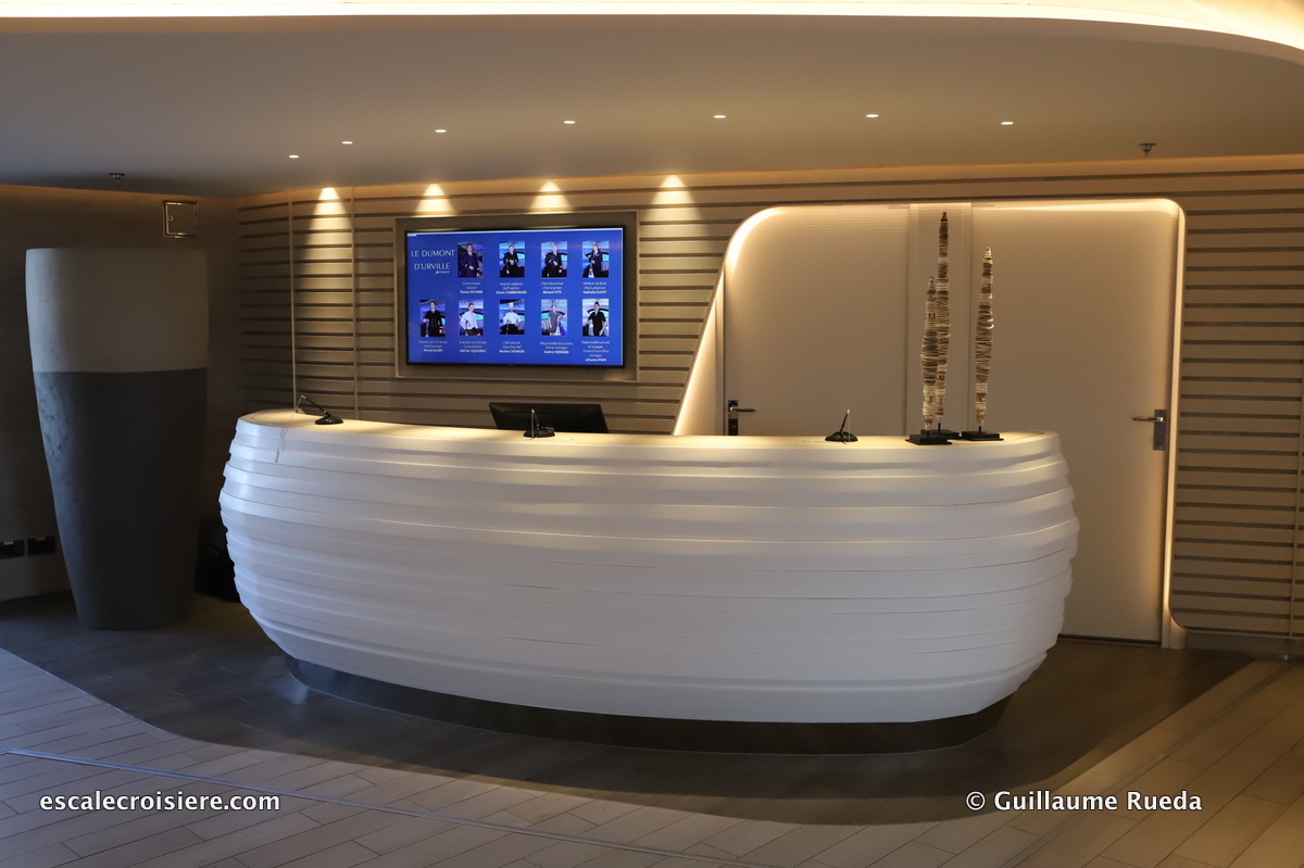 Le Dumont D'Urville - Réception
