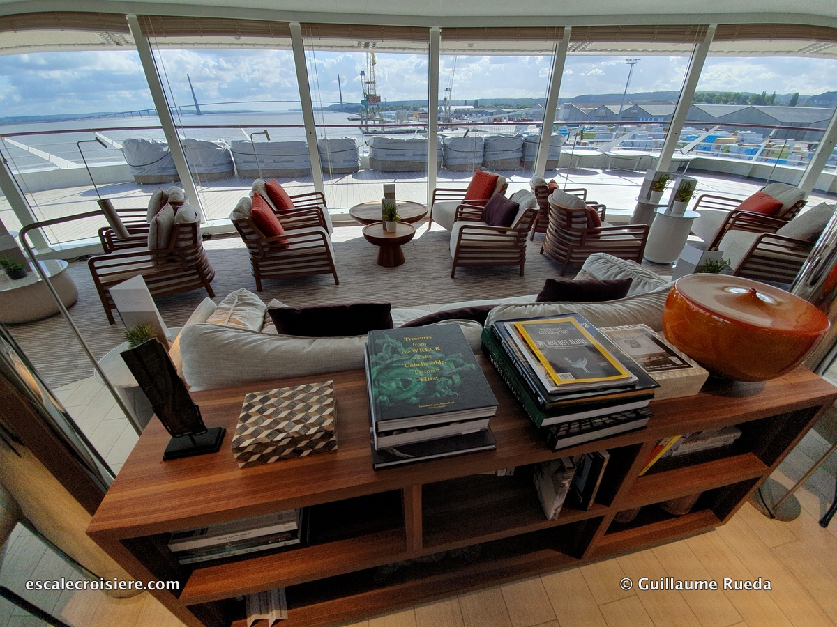 Le Dumont D'Urville - Salon Observatoire