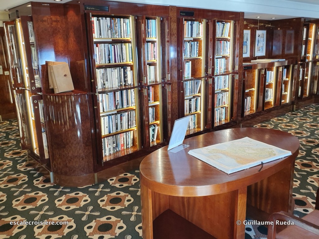 Queen Mary 2 - Bibliothèque