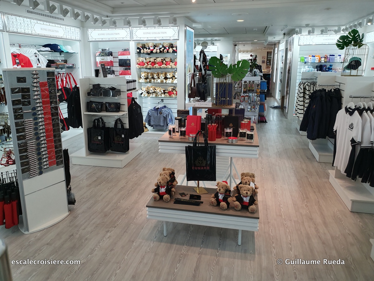 Queen Mary 2 - Boutique
