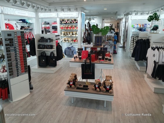 Queen Mary 2 - Boutique