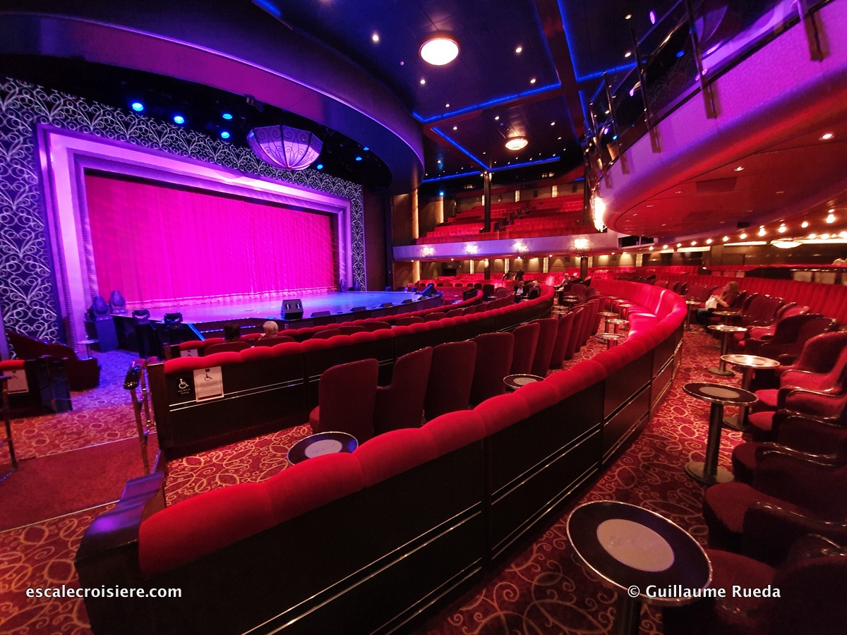 Queen Mary 2 -Théâtre