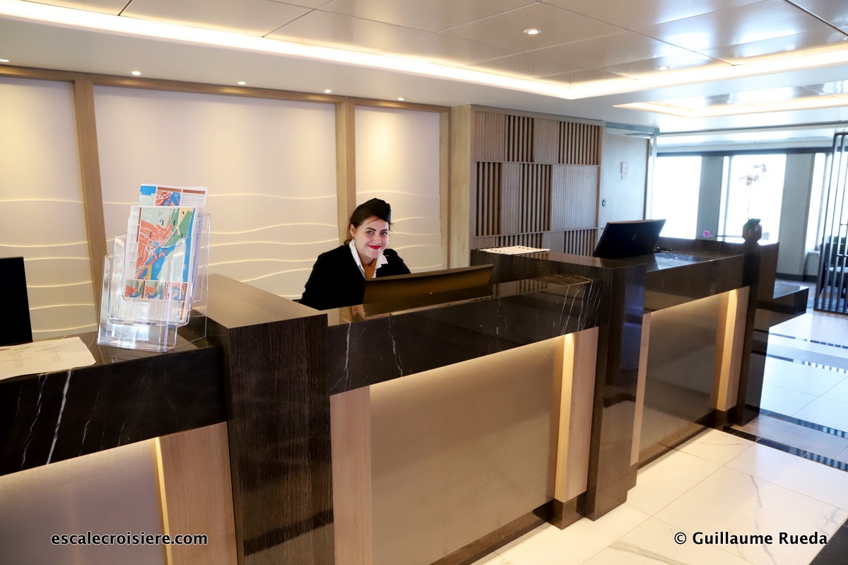 Réception - World Explorer - Quark