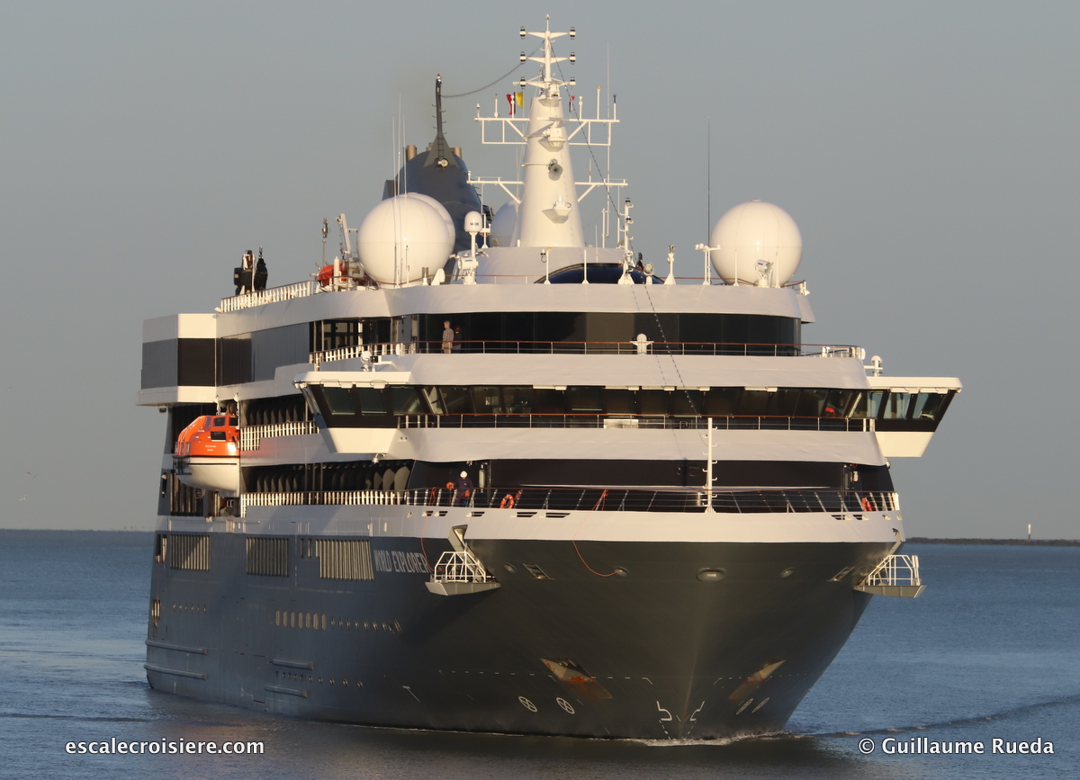 World Explorer - Quark Expeditions