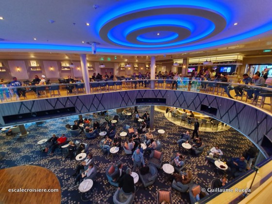 Atrium - Norwegian Encore
