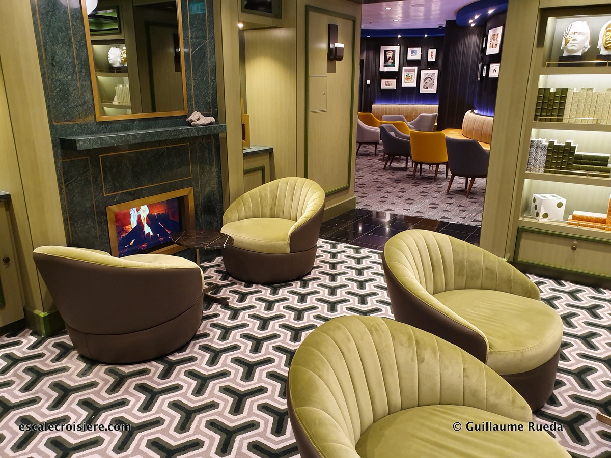 Social Comedy & Night Club - Norwegian Encore