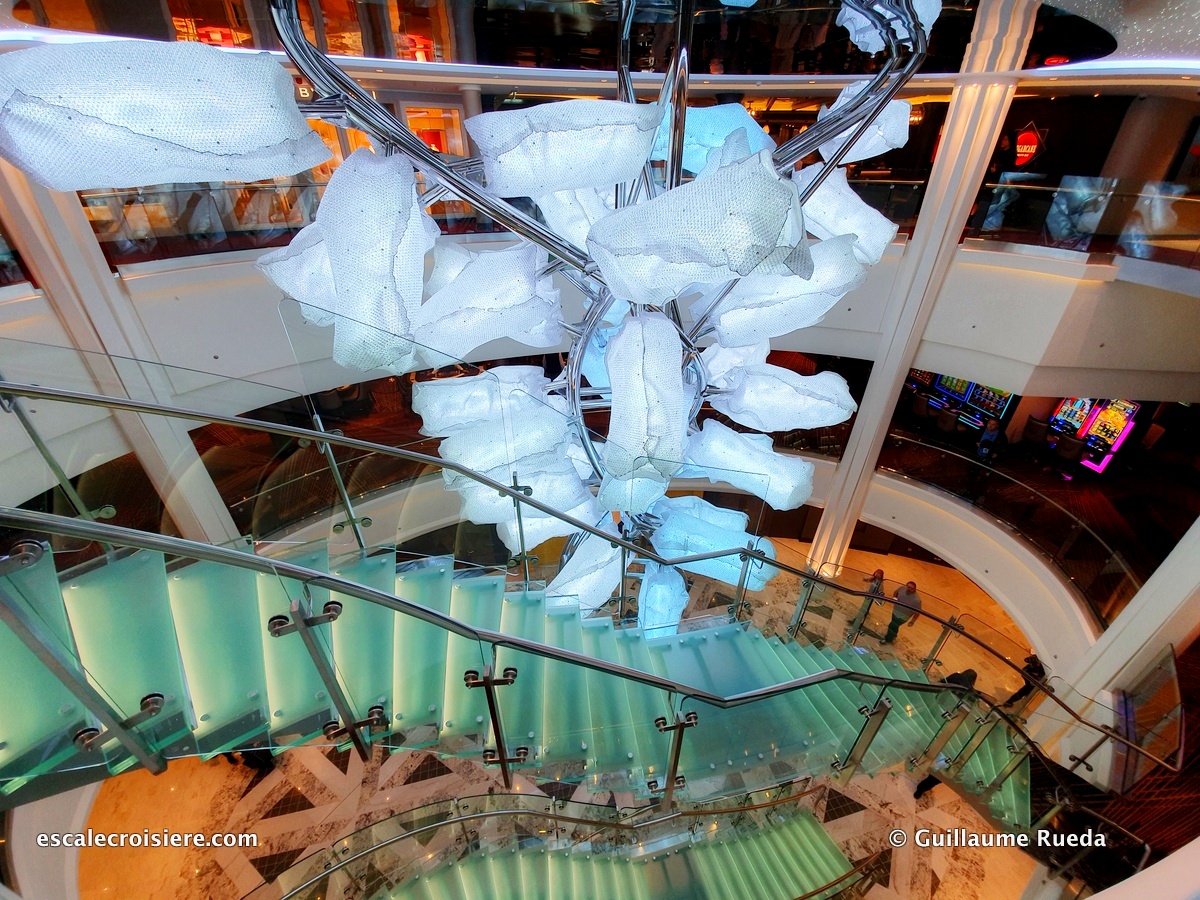 Lustre - Norwegian Encore