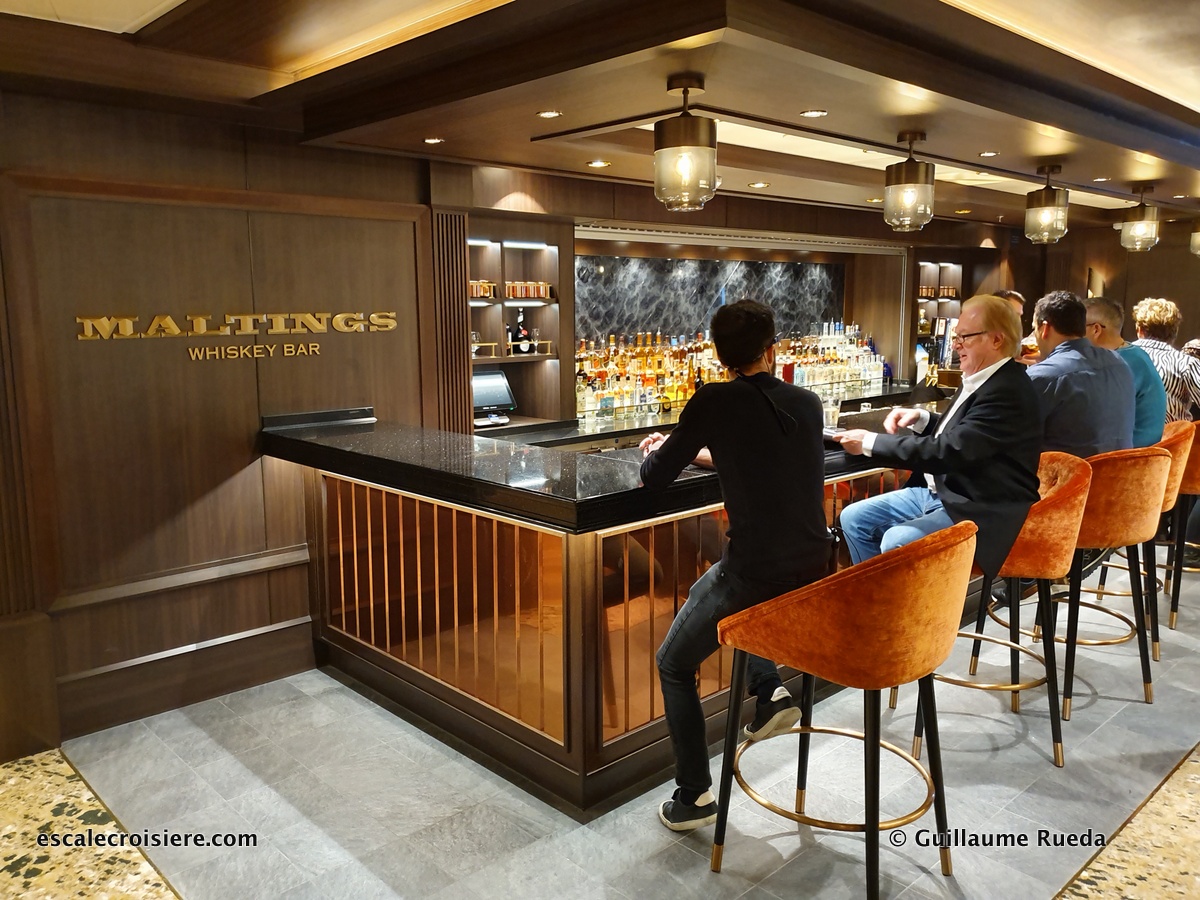 Maltings Whiskey bar - Norwegian Encore