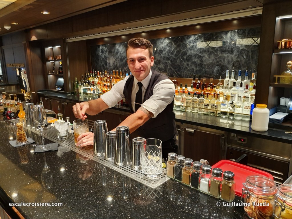 Maltings Whiskey bar - Norwegian Encore