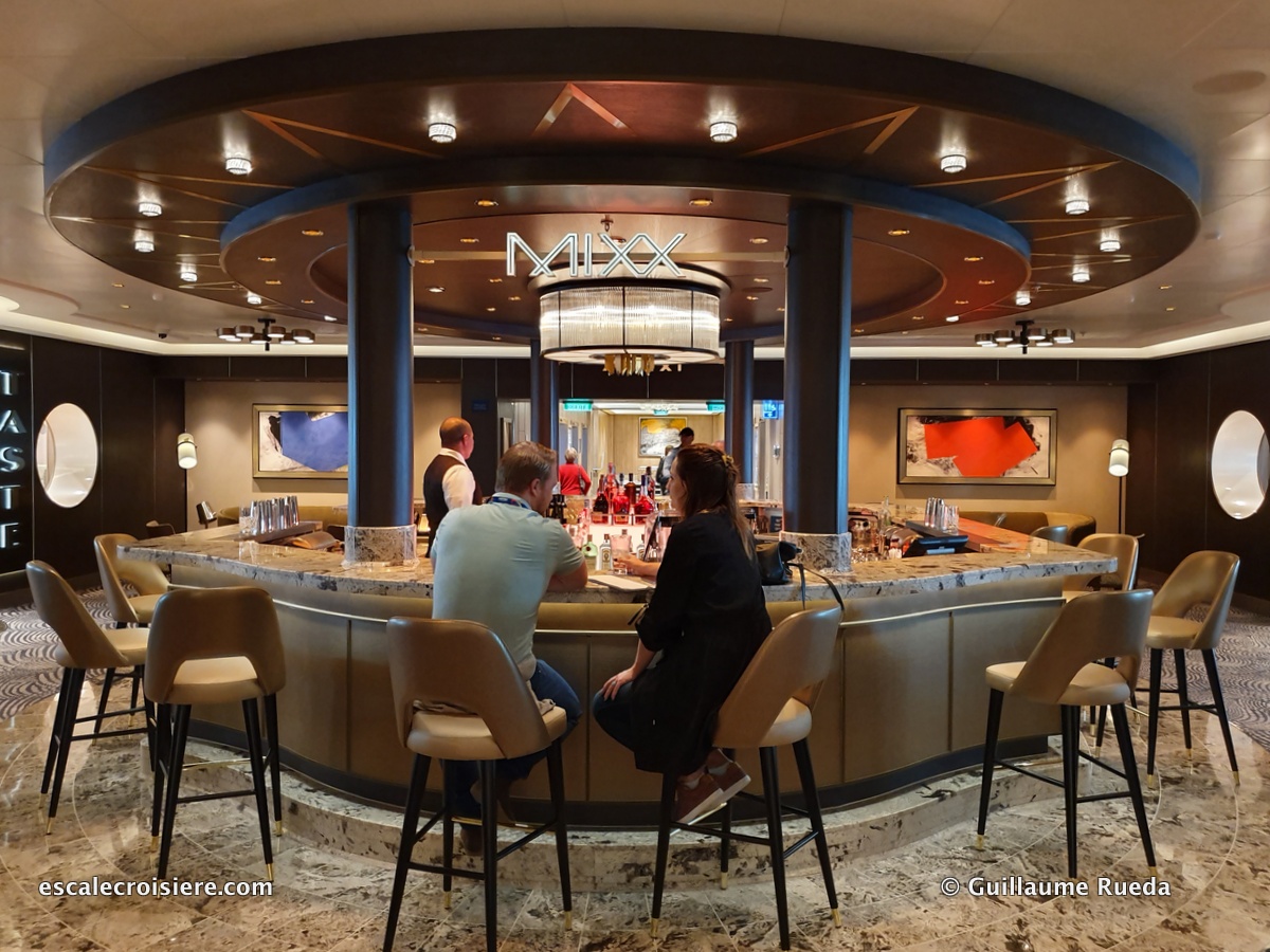 Mixx bar - Norwegian Encore