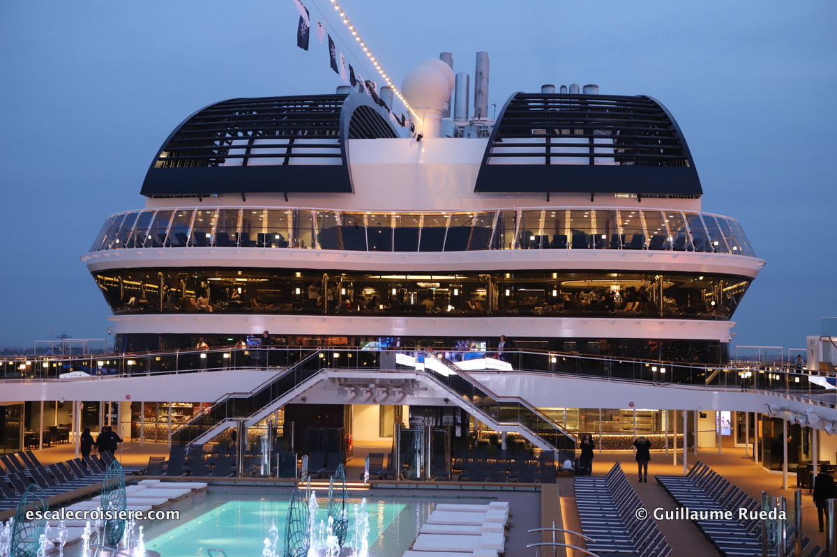 MSC Grandiosa - Atmosphere pool
