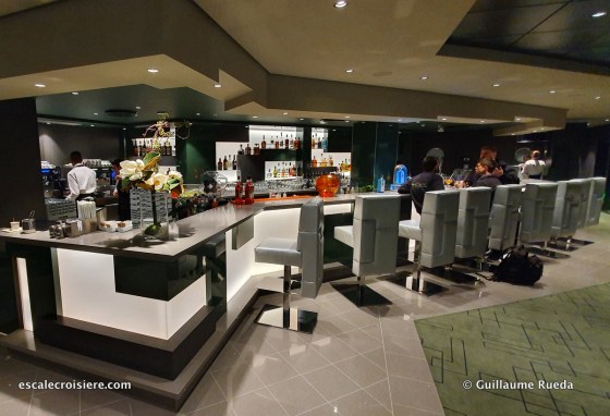 MSC Grandiosa - Edge bar