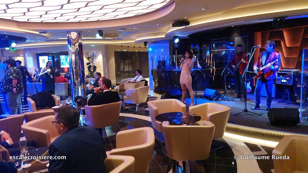 MSC Grandiosa - Grandiosa bar