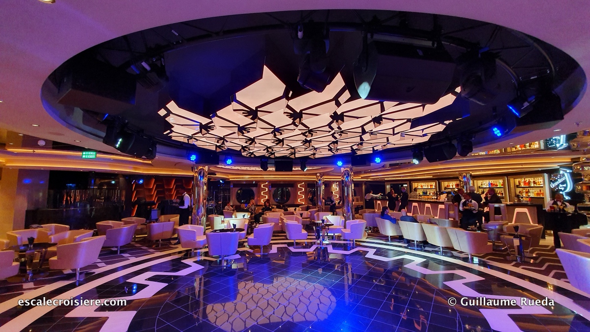 MSC Grandiosa - Grandiosa bar