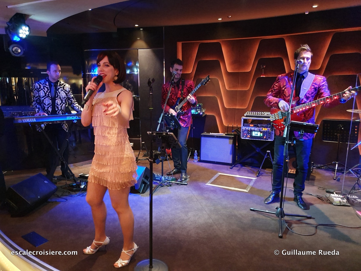 MSC Grandiosa - Grandiosa bar