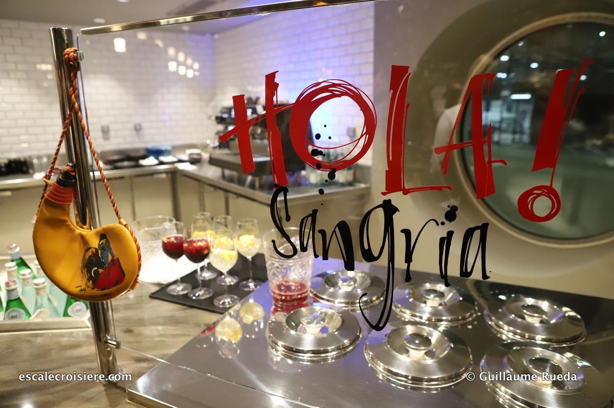 MSC Grandiosa - Hola Tapas restaurant