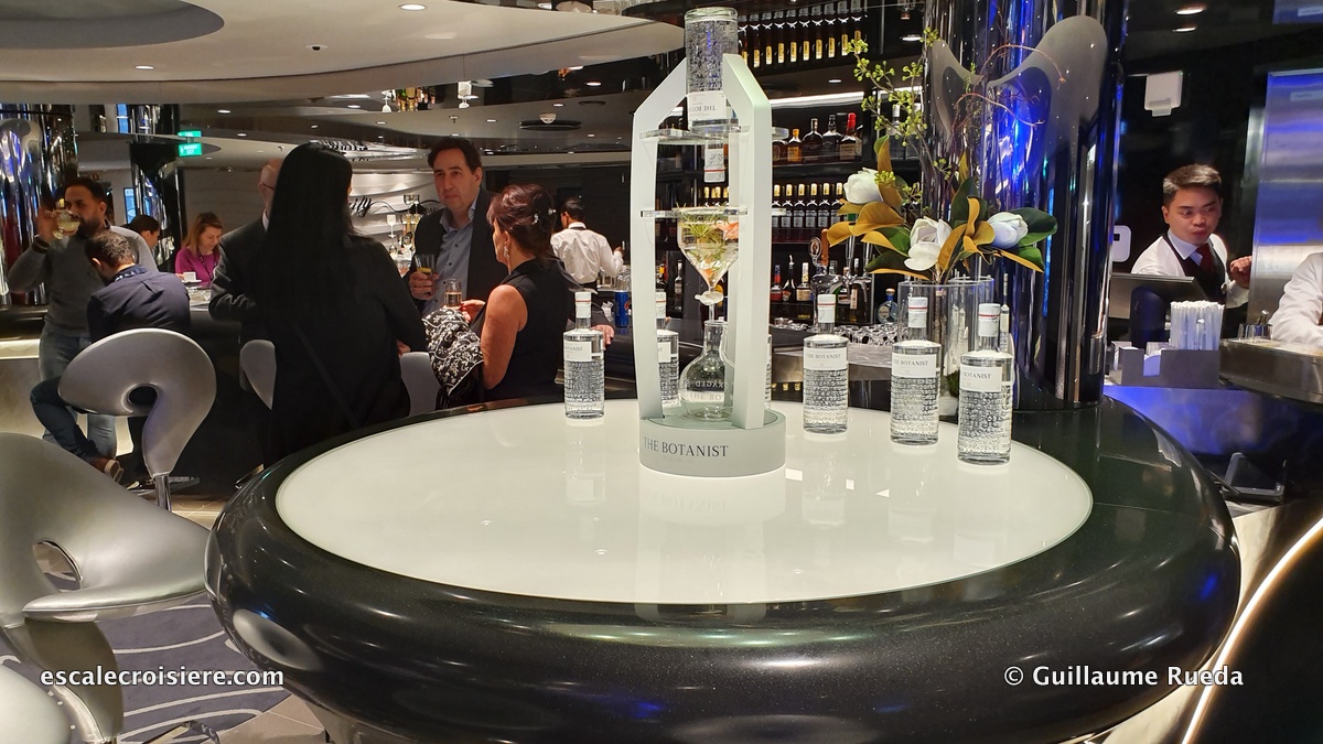 MSC Grandiosa - Infinity bar