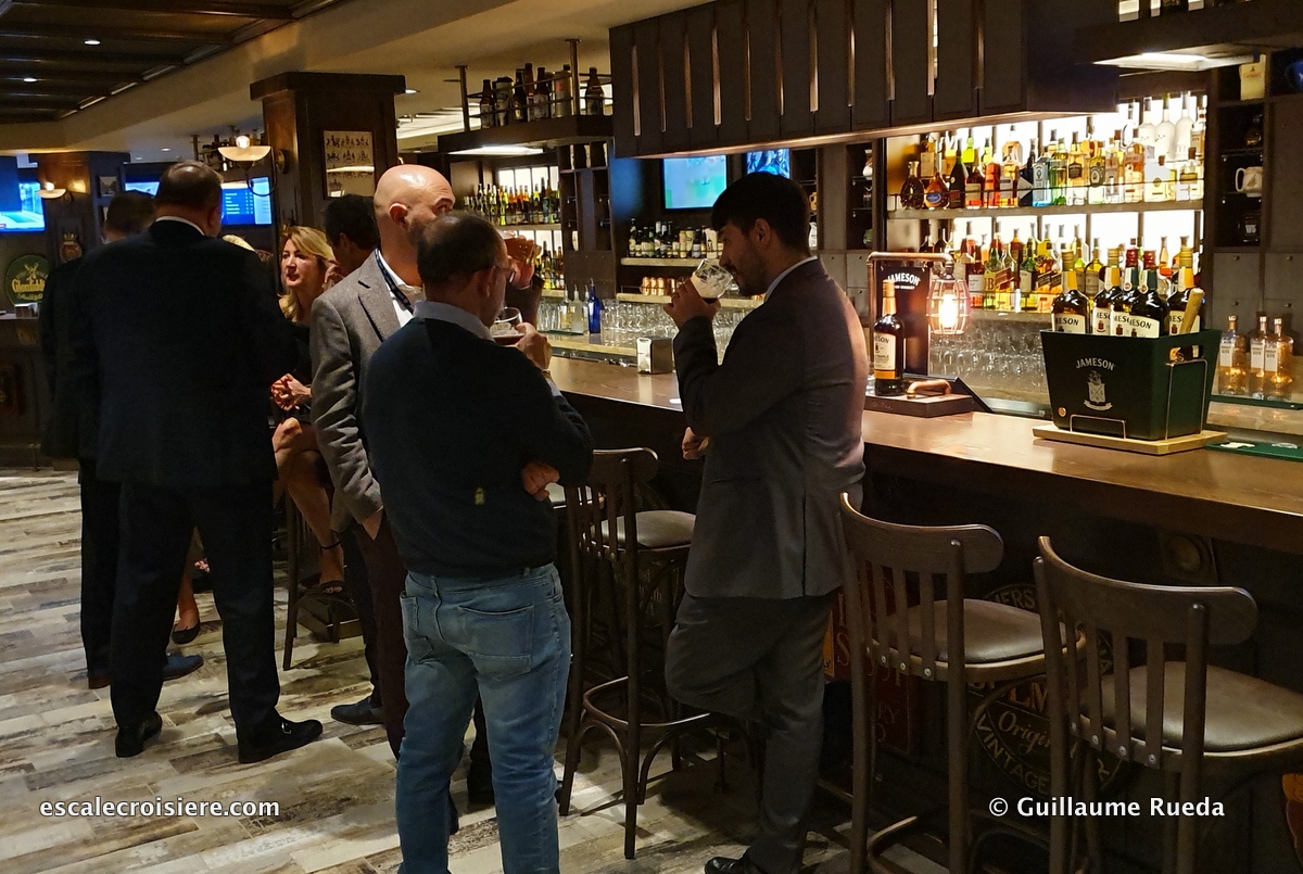 MSC Grandiosa - Pub Masters of the Sea