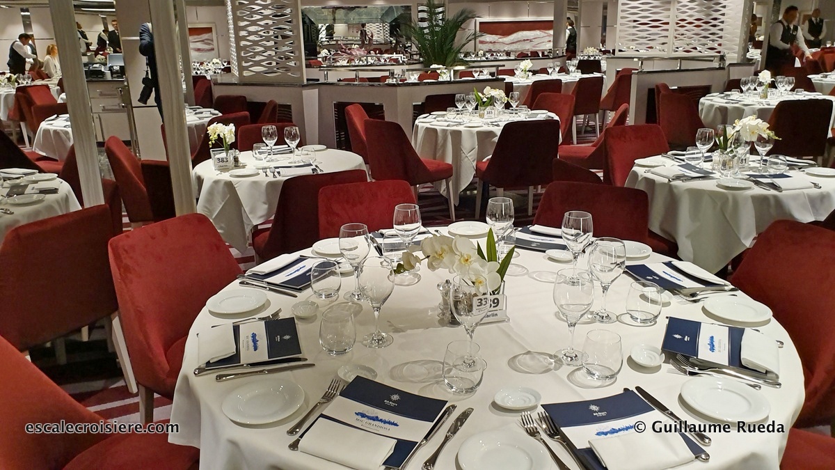 MSC Grandiosa - Purple Crab restaurant