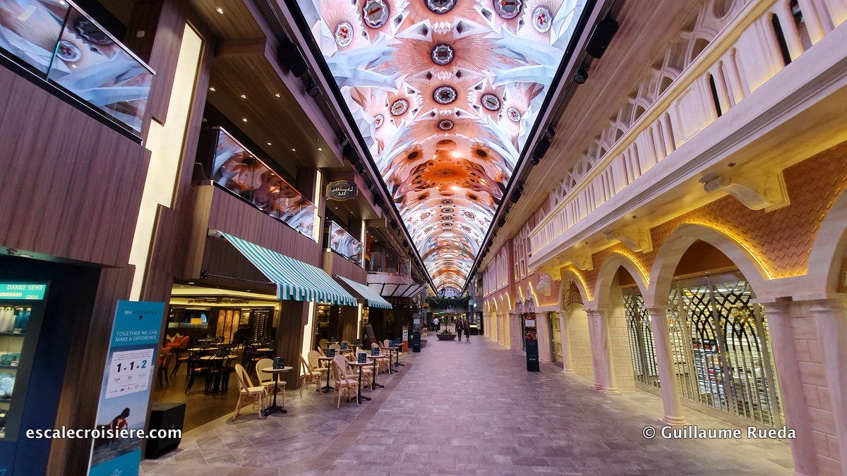 MSC Grandiosa - Sky Dome LED