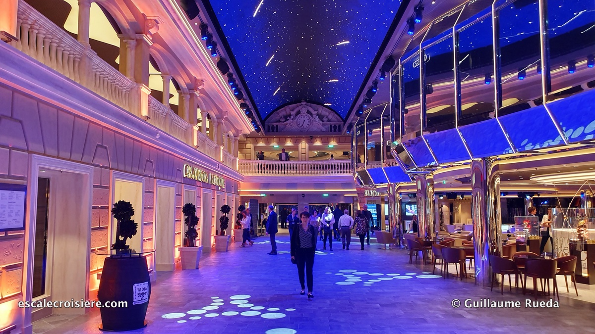 MSC Grandiosa - Sky Dome LED