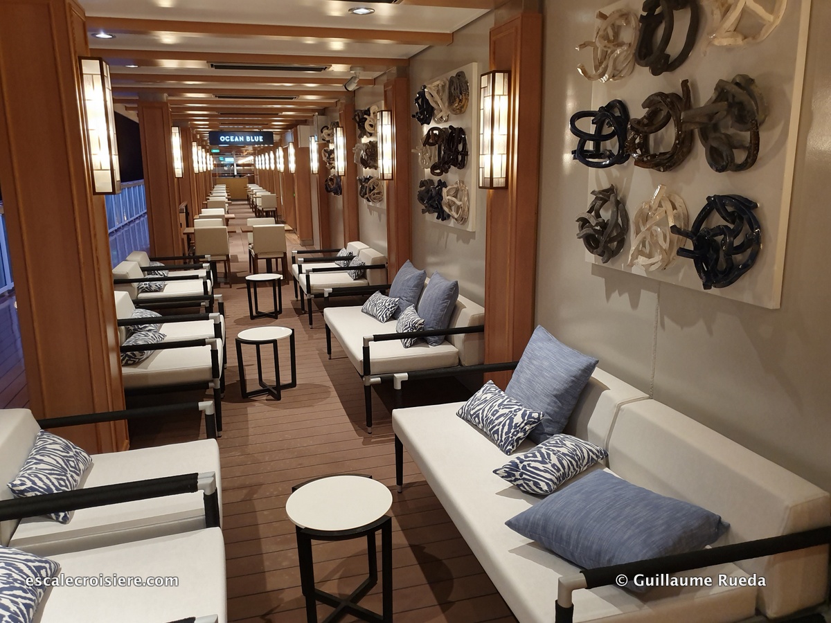 Ocean Blue restaurant - Norwegian Encore