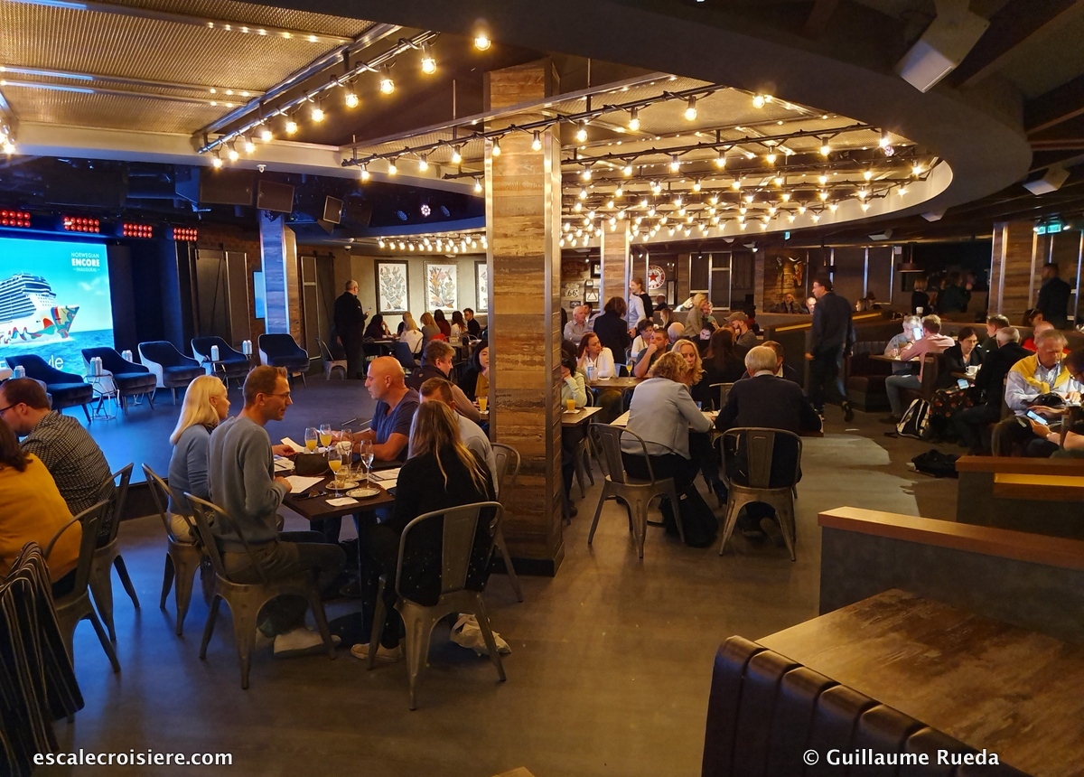 Q Texas Smokehouse restaurant- Norwegian Encore