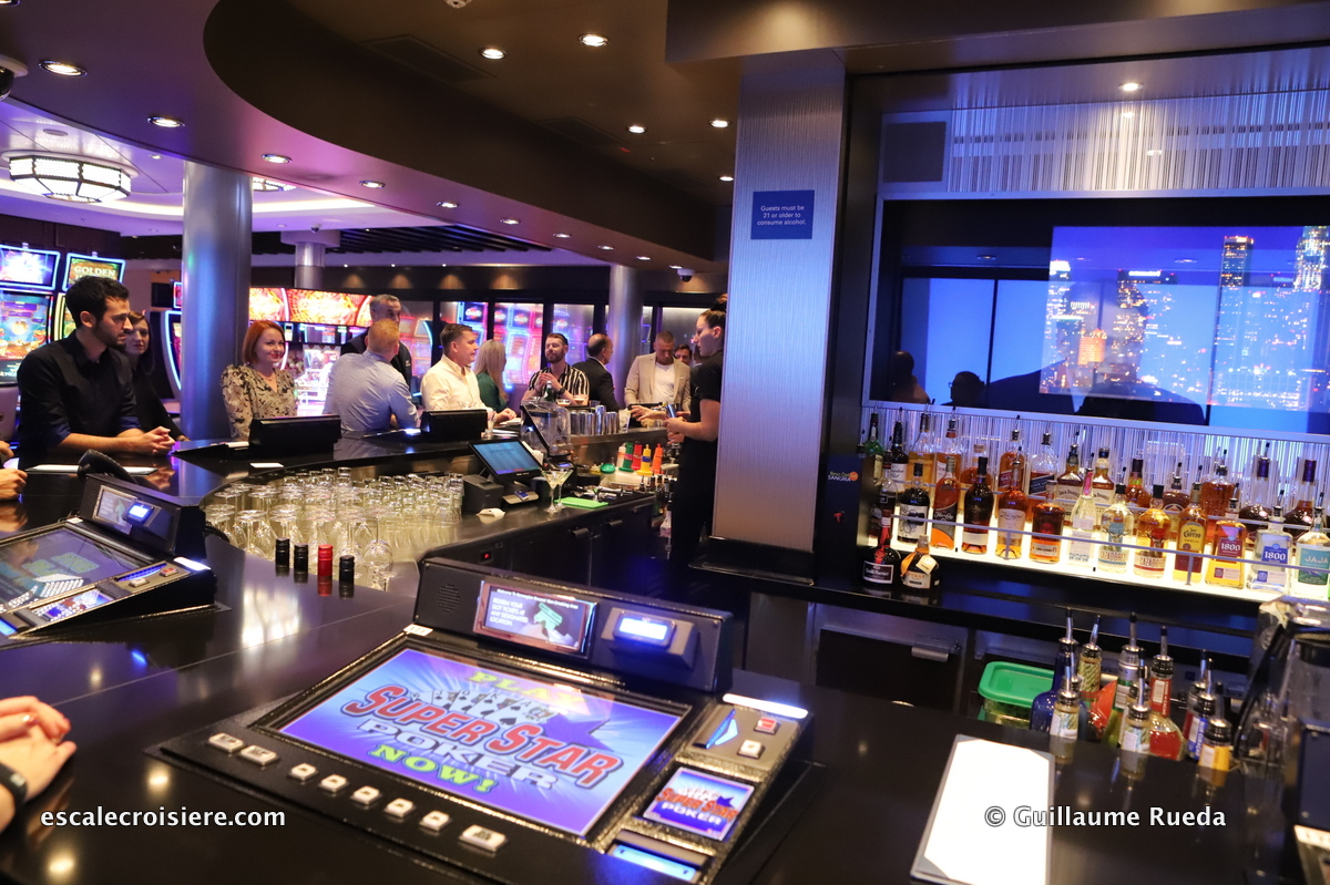 Skyline bar - Norwegian Encore