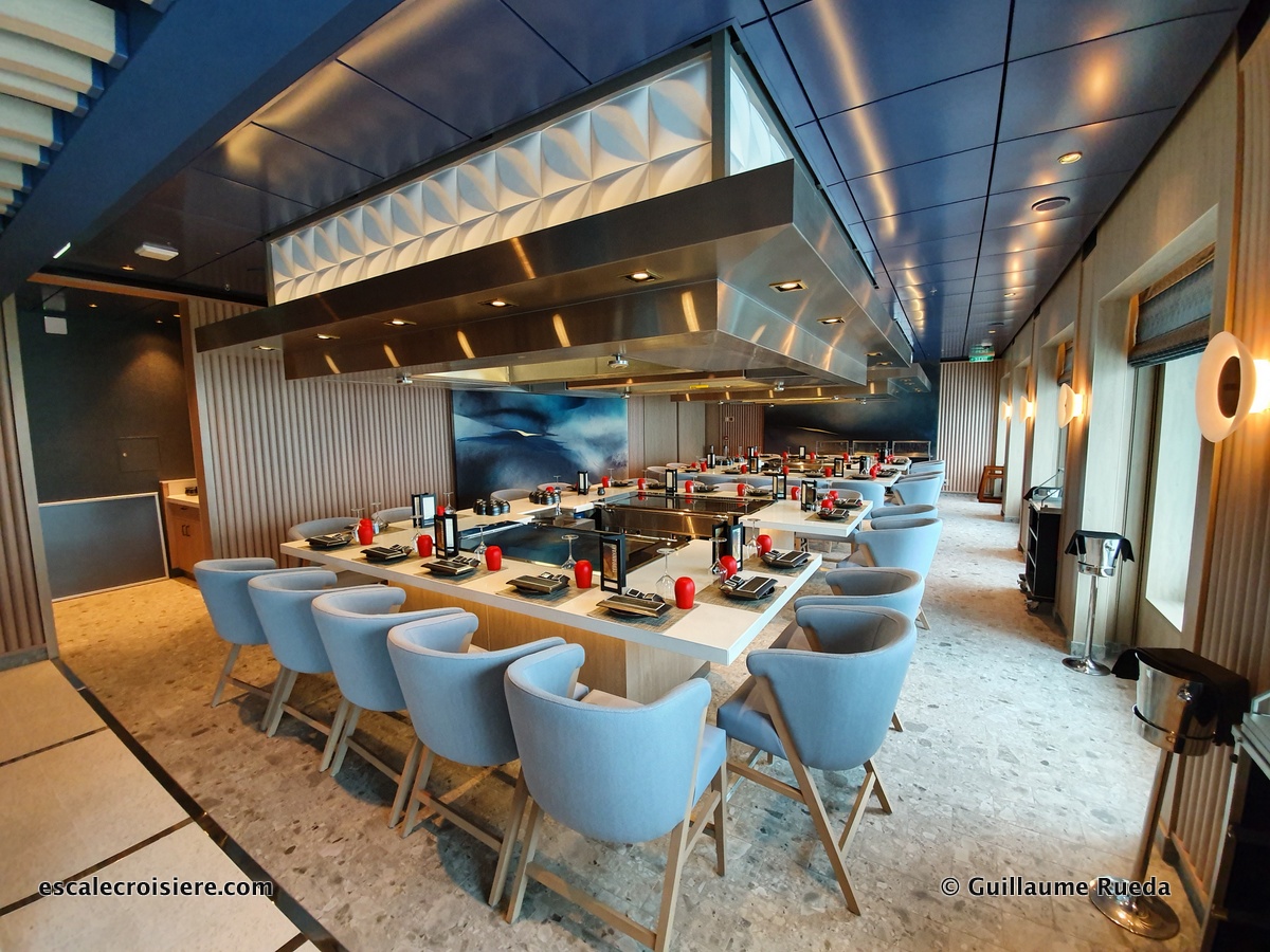 Teppanyaki restaurant - Norwegian Encore