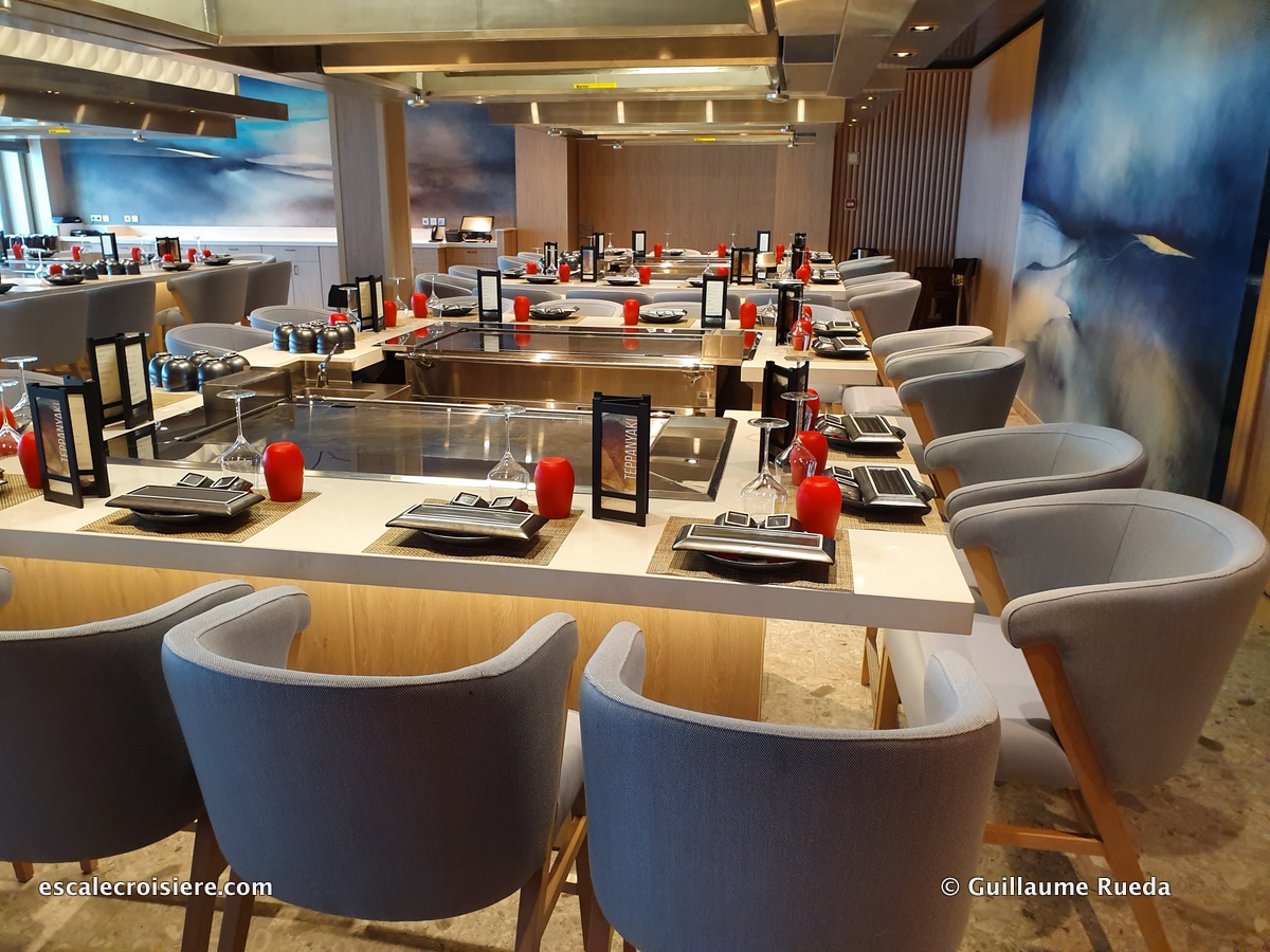 Teppanyaki restaurant - Norwegian Encore
