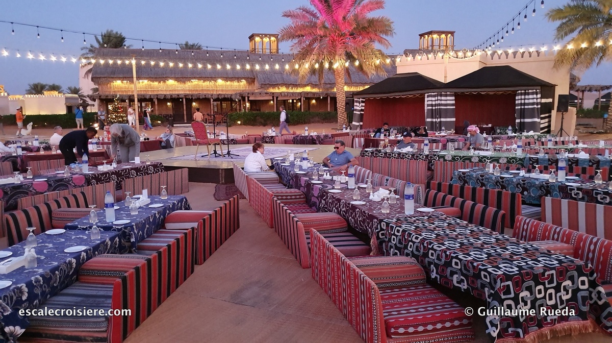 Abu Dhabi - Désert Arabian nights village