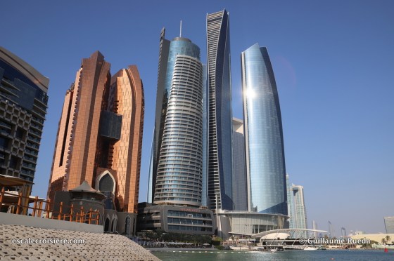 Abu Dhabi - Etihad towers
